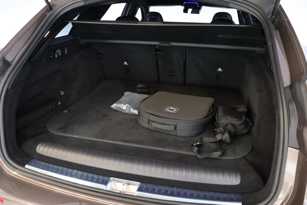 MERCEDES-BENZ E 2024