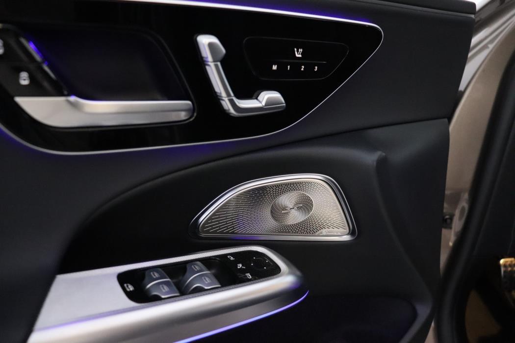 MERCEDES-BENZ E 2024