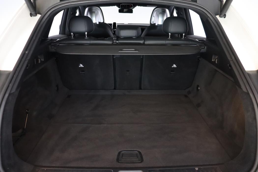 MERCEDES-BENZ EQE SUV 2023