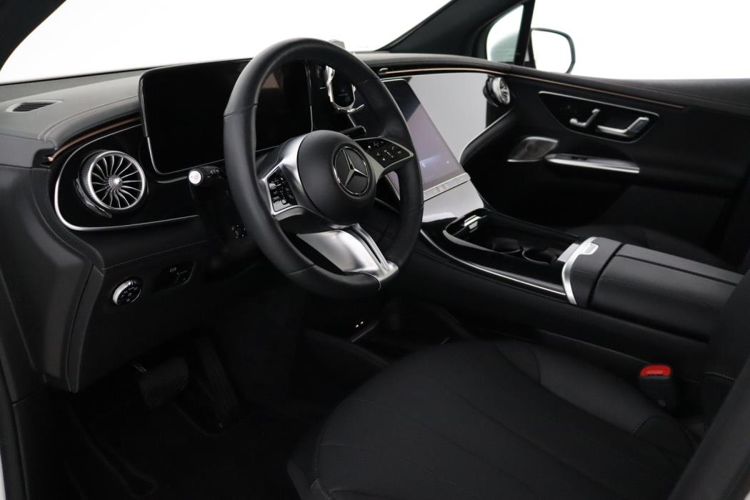 MERCEDES-BENZ EQE SUV 2023