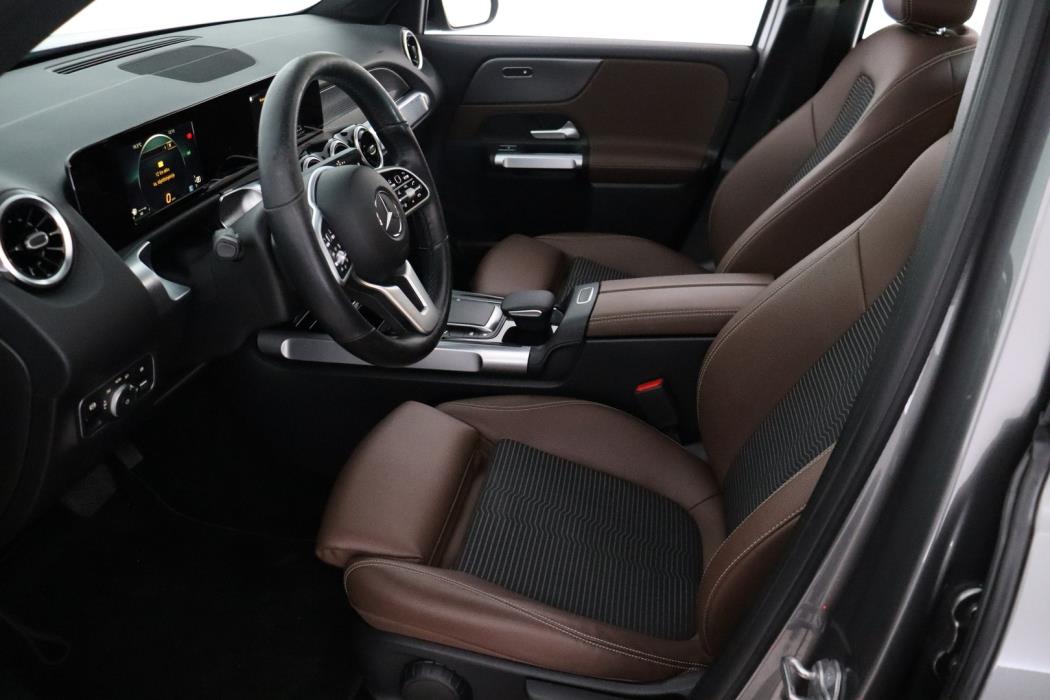 MERCEDES-BENZ GLB 2021