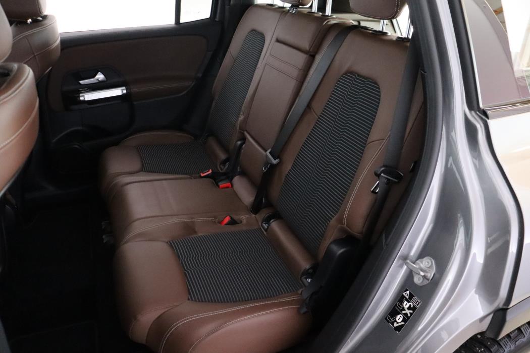 MERCEDES-BENZ GLB 2021