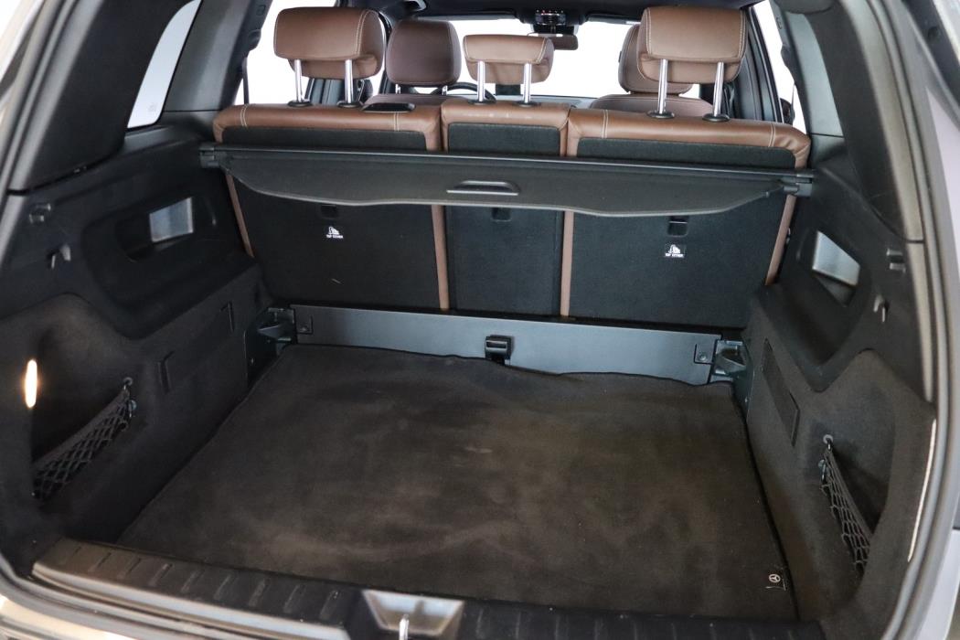 MERCEDES-BENZ GLB 2021