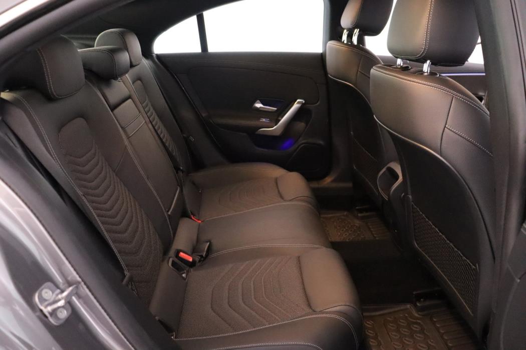 MERCEDES-BENZ CLA 2023