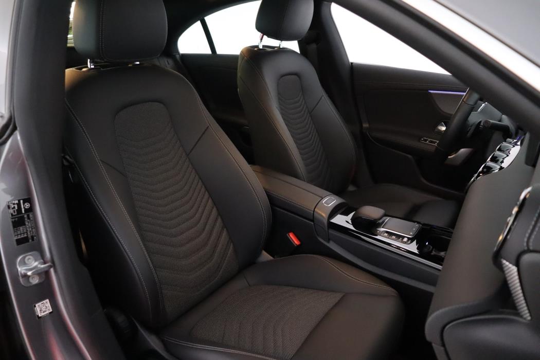 MERCEDES-BENZ CLA 2023