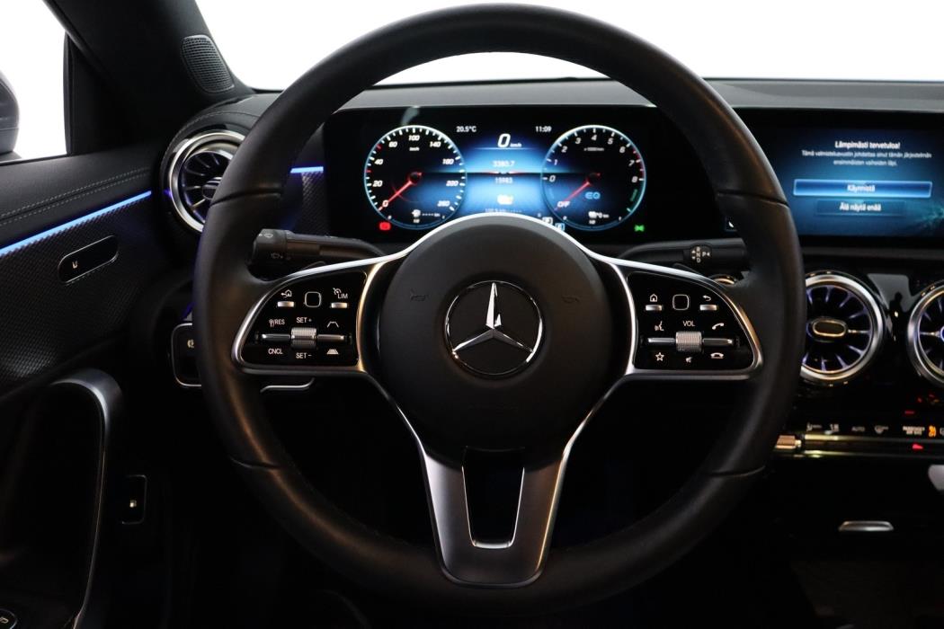 MERCEDES-BENZ CLA 2023