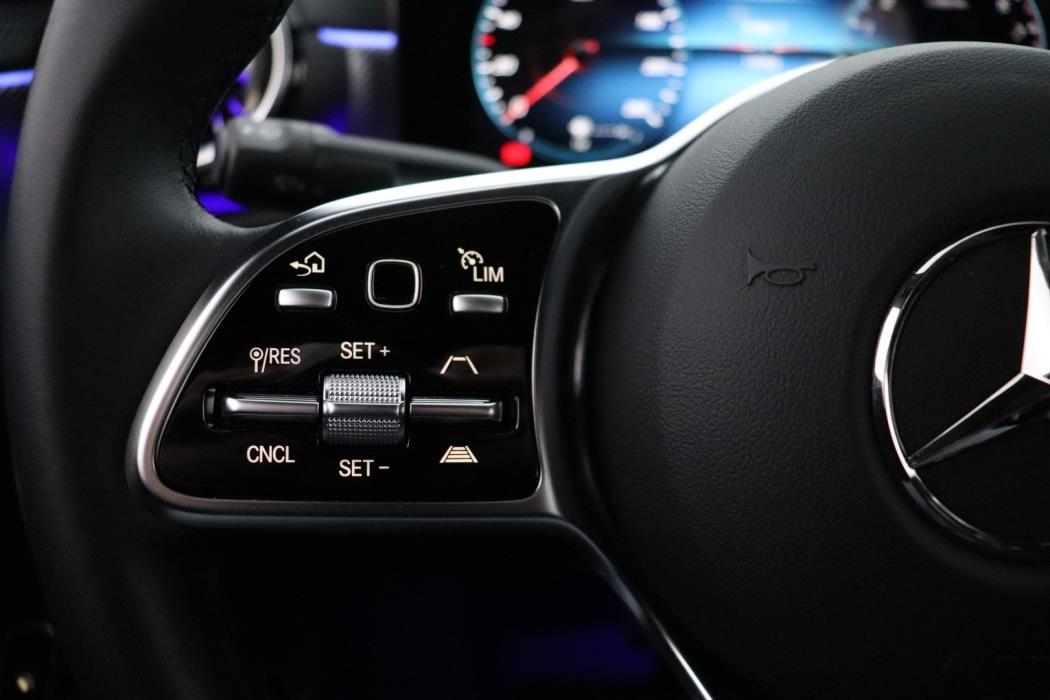 MERCEDES-BENZ CLA 2023