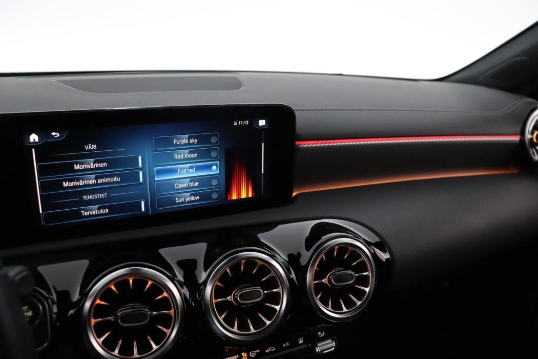 MERCEDES-BENZ CLA 2023