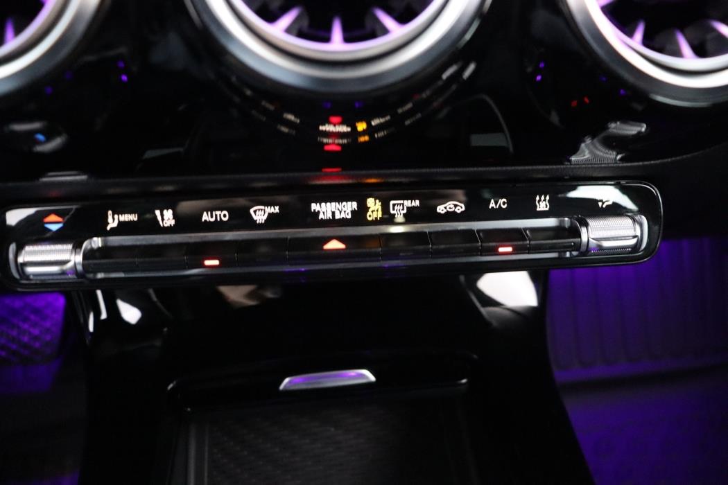 MERCEDES-BENZ CLA 2023