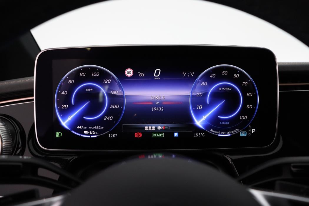 MERCEDES-BENZ EQE 2023