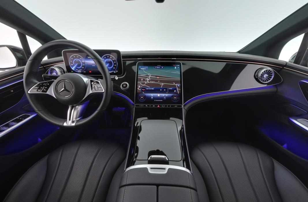MERCEDES-BENZ EQE 2023