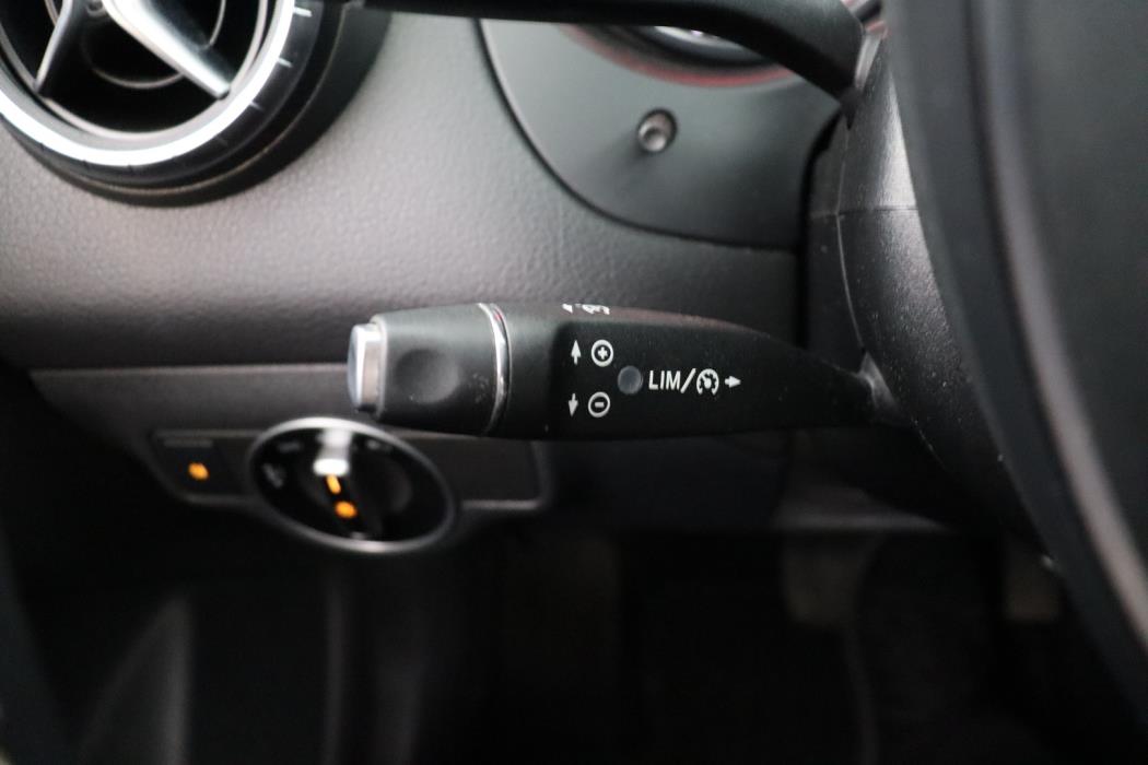 MERCEDES-BENZ CLA 2016