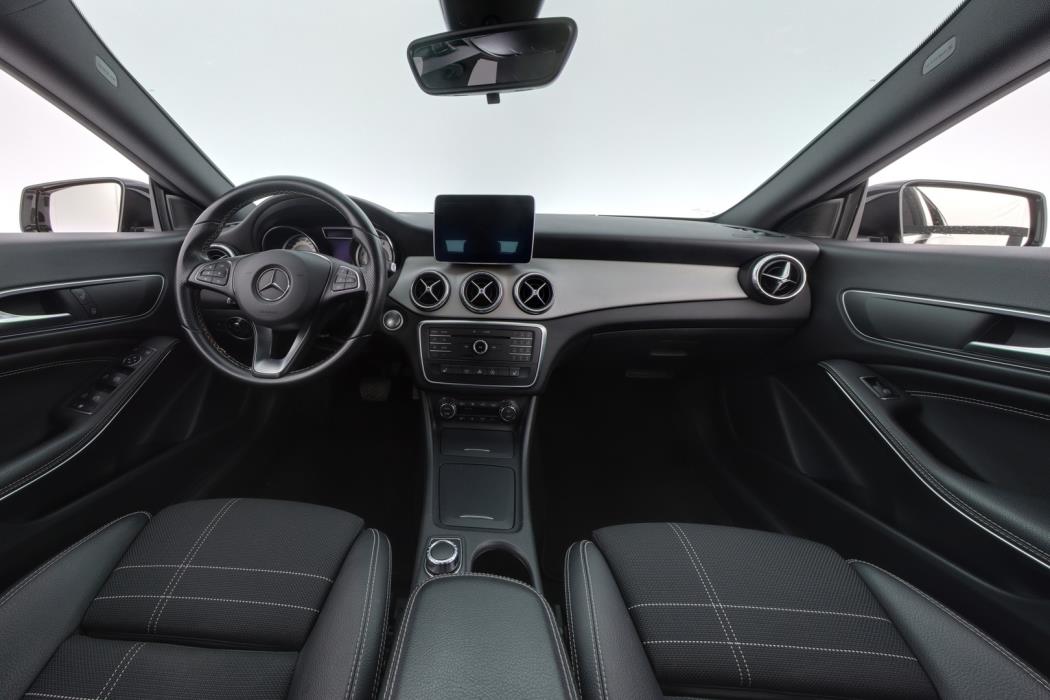MERCEDES-BENZ CLA 2016