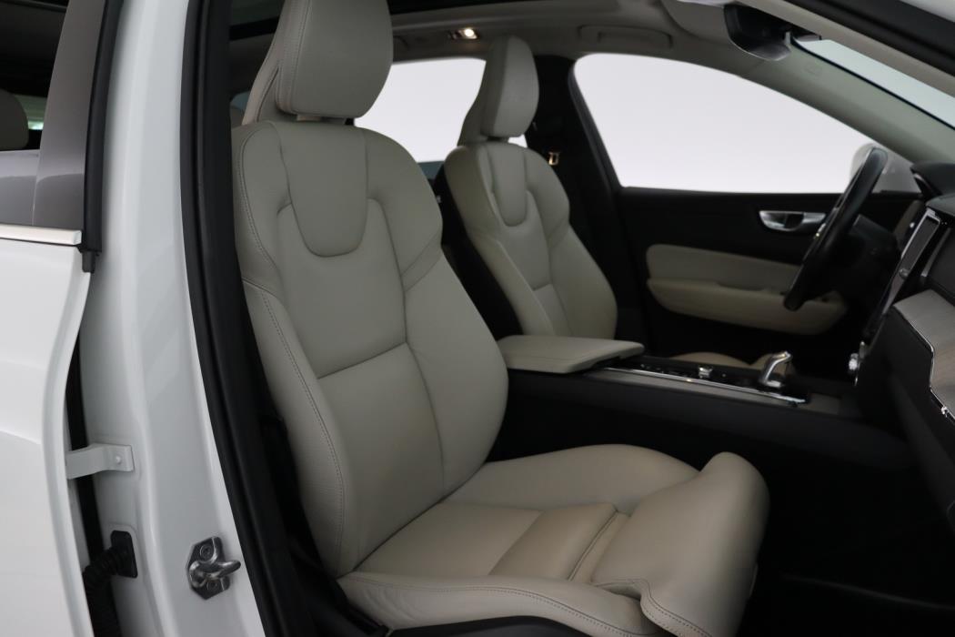 VOLVO XC60 2018