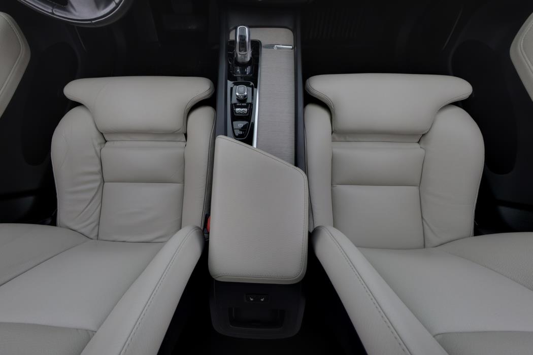 VOLVO XC60 2018