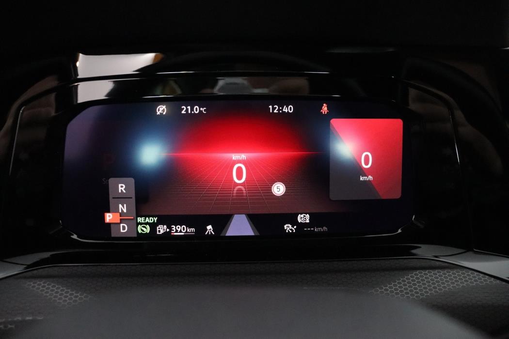 VOLKSWAGEN Golf 2021