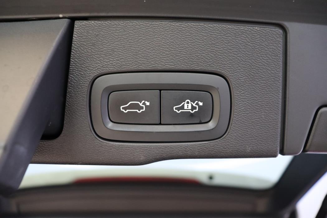 VOLVO XC60 2020