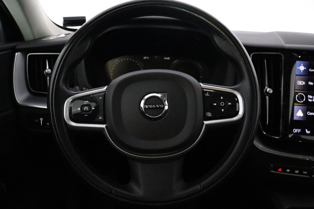 VOLVO XC60 2020