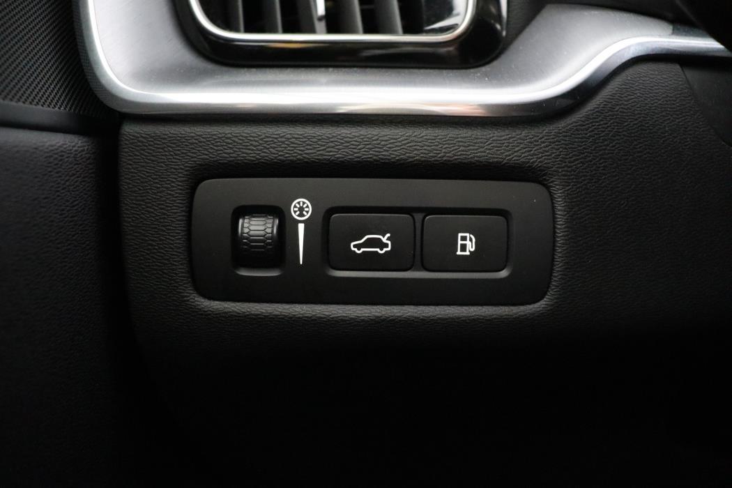 VOLVO XC60 2020