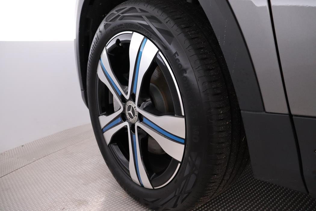 MERCEDES-BENZ EQA 2023