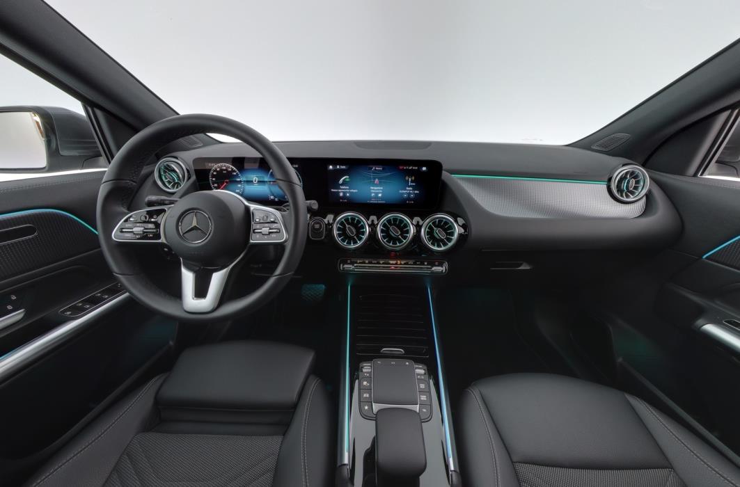 MERCEDES-BENZ EQA 2023