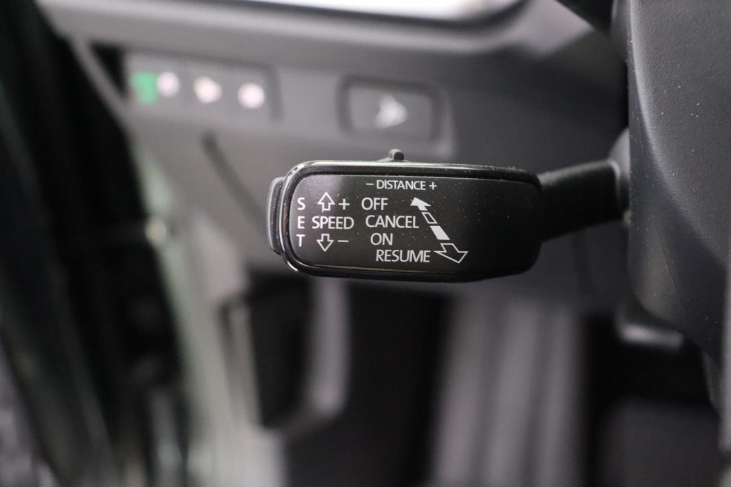 SKODA Enyaq 2025