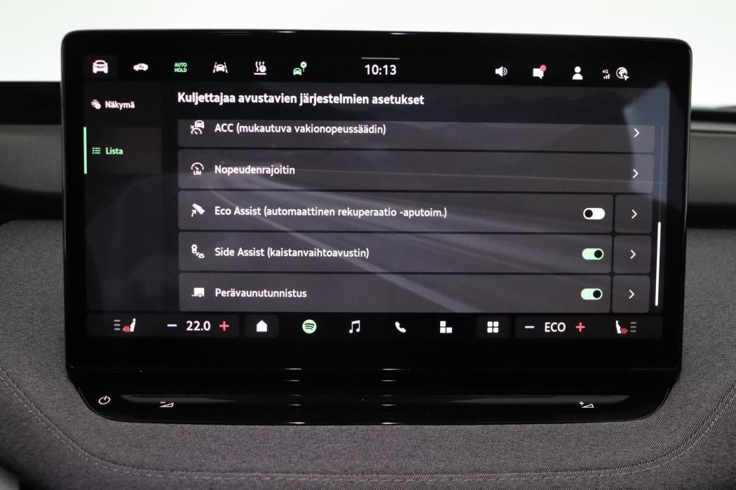 SKODA Enyaq 2025