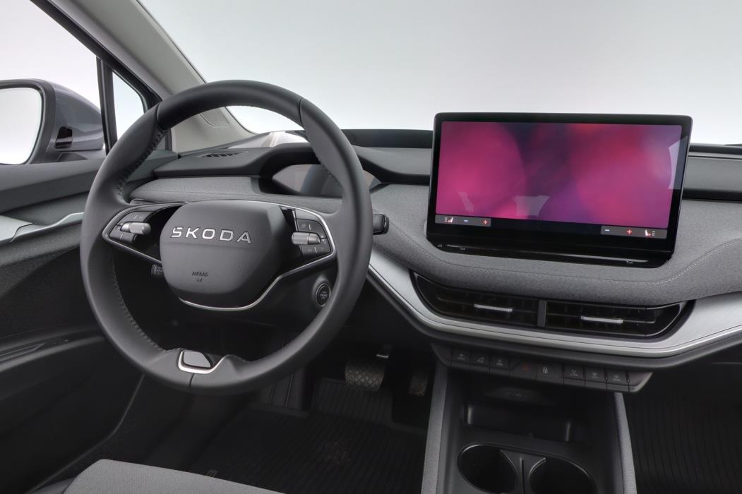 SKODA Enyaq 2025