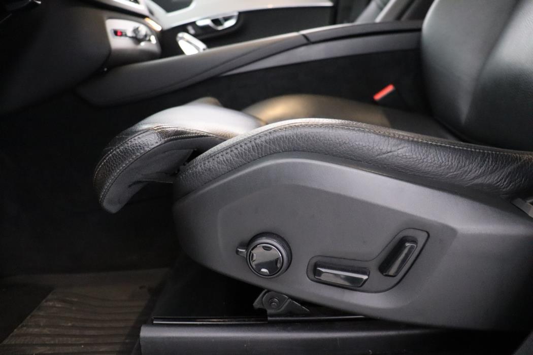 VOLVO XC90 2020