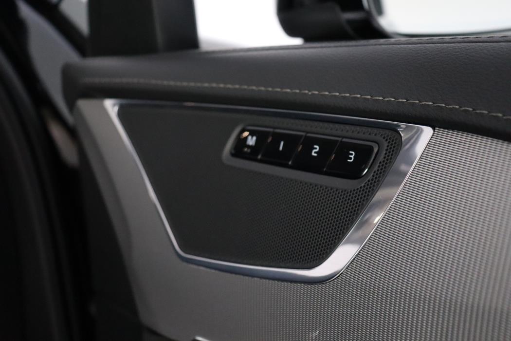 VOLVO XC90 2020