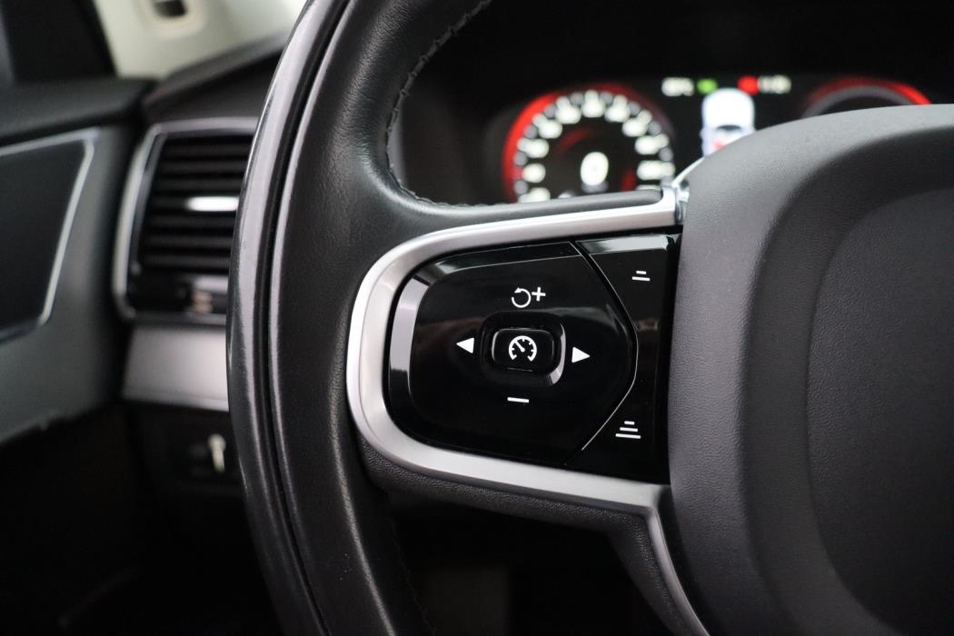 VOLVO XC90 2020