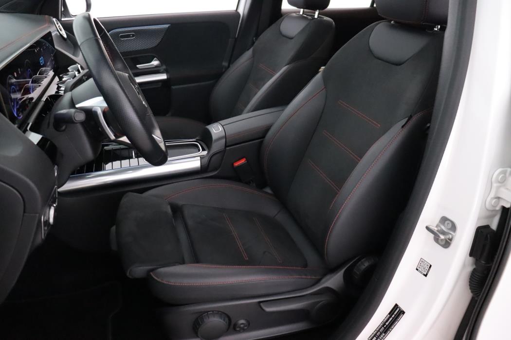 MERCEDES-BENZ EQA 2024