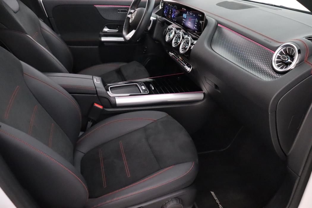 MERCEDES-BENZ EQA 2024