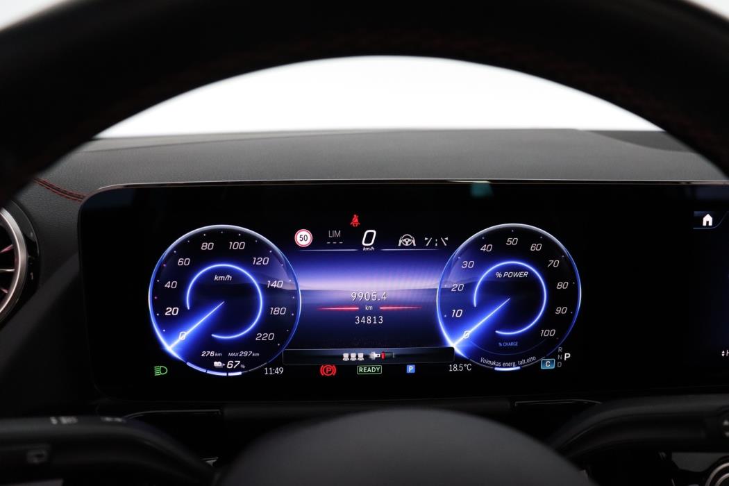 MERCEDES-BENZ EQA 2024