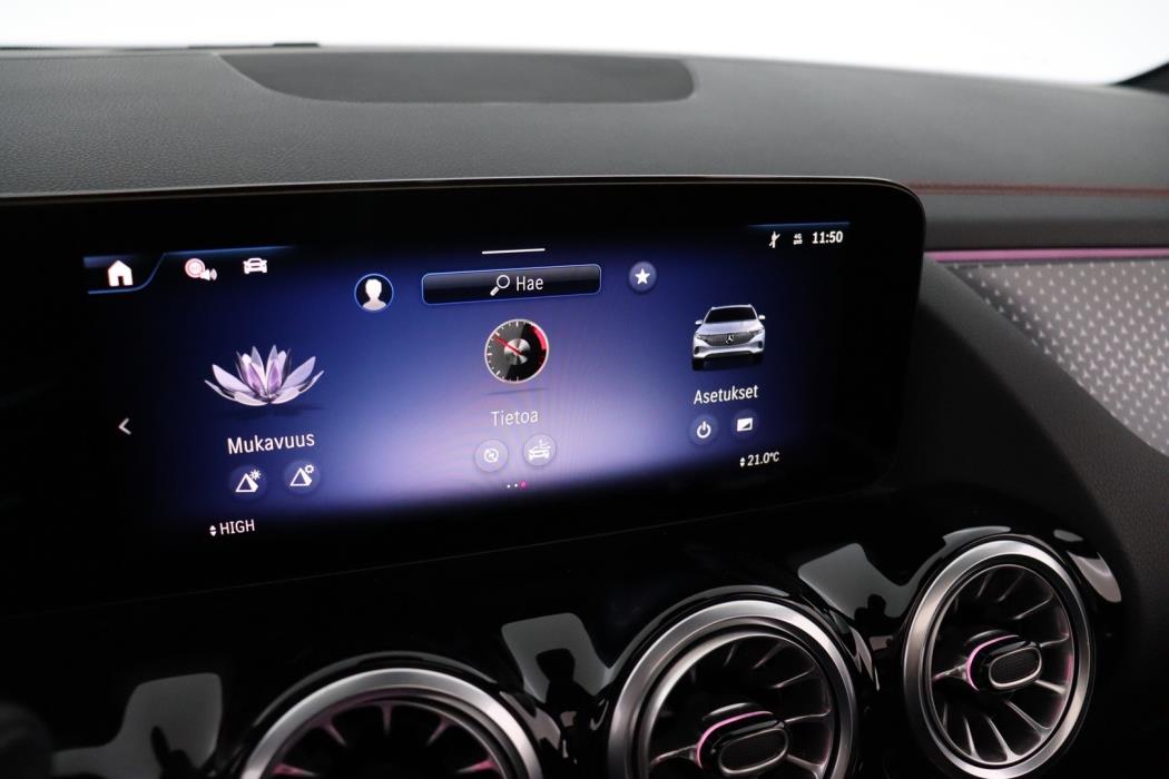 MERCEDES-BENZ EQA 2024