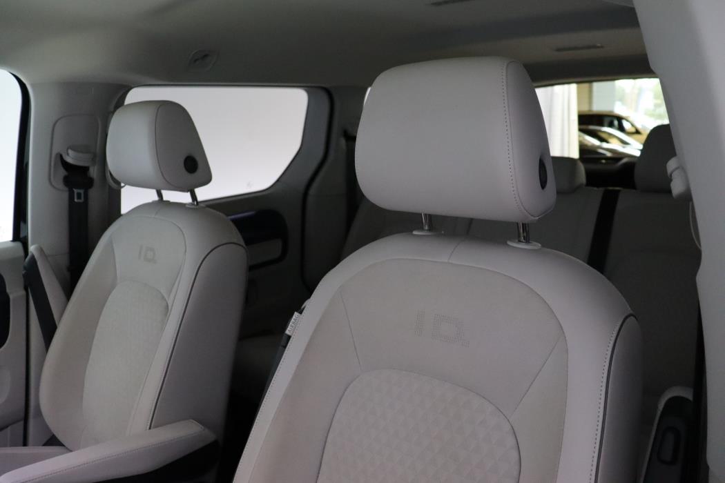 VOLKSWAGEN ID. Buzz 2023
