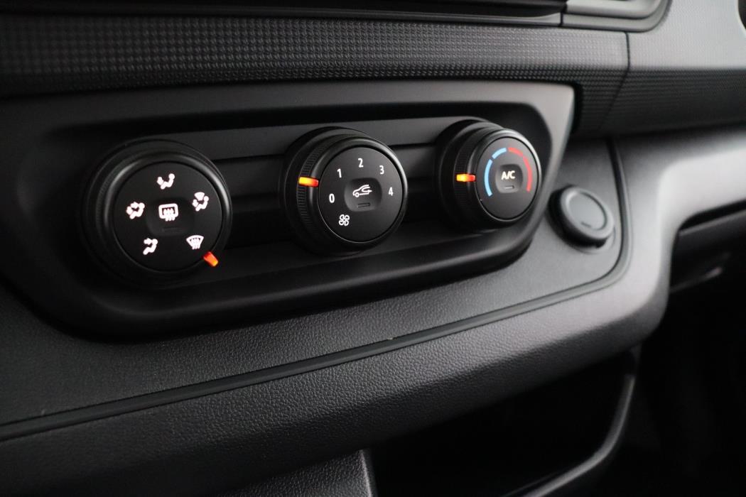 RENAULT Trafic 2026