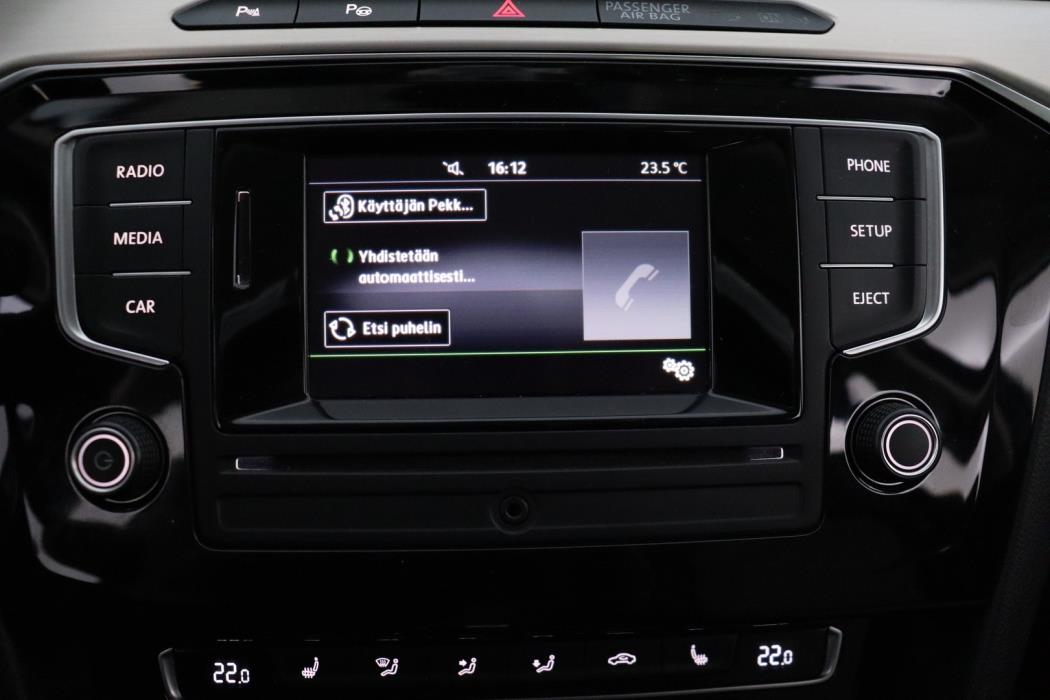 VOLKSWAGEN Passat 2016