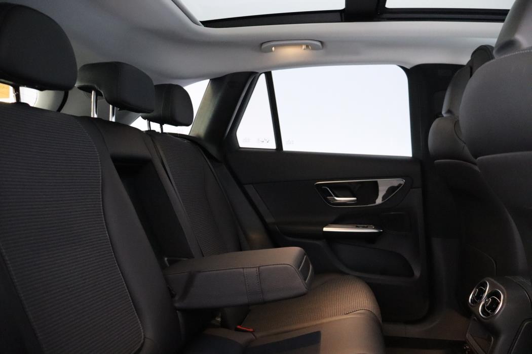 MERCEDES-BENZ GLC 2023