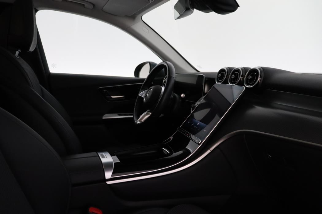 MERCEDES-BENZ GLC 2023