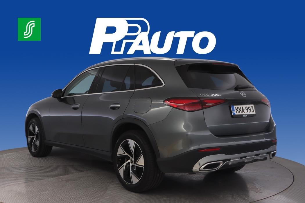 MERCEDES-BENZ GLC 2023