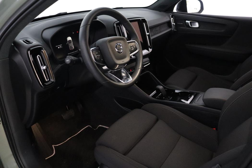 VOLVO C40 2022