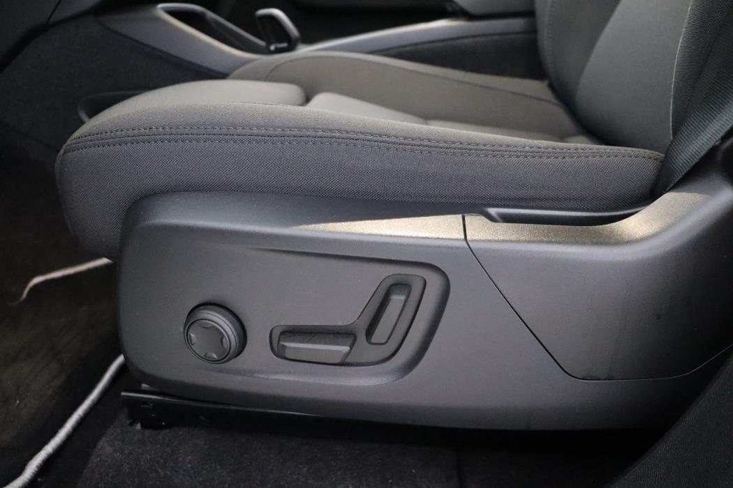 VOLVO C40 2022