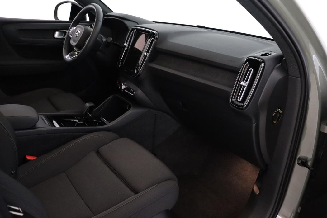 VOLVO C40 2022