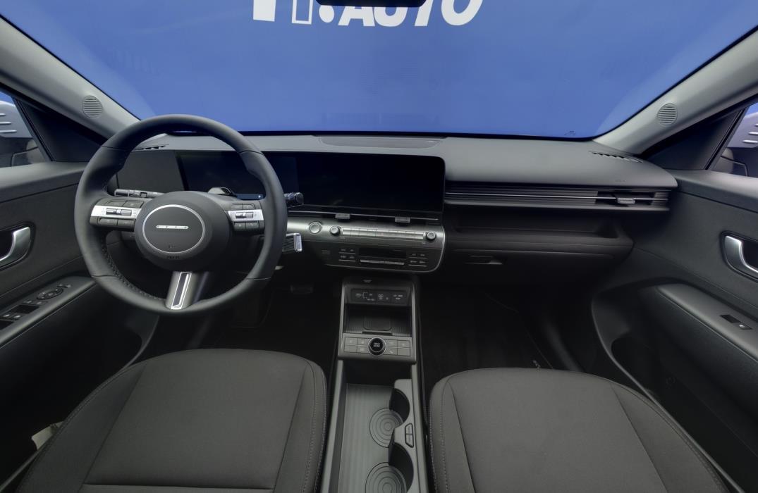 HYUNDAI KONA ELECTRIC 2025