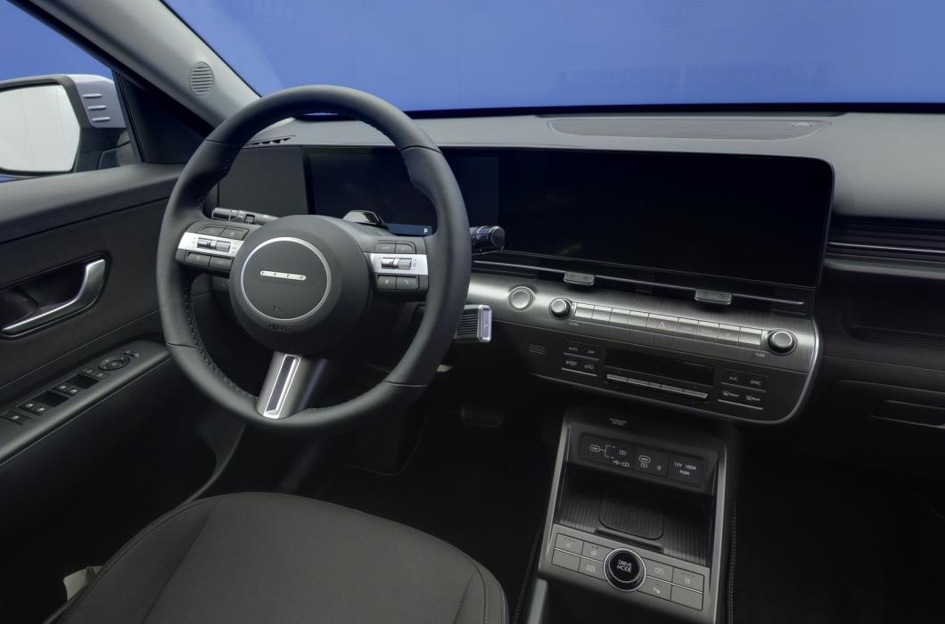 HYUNDAI KONA ELECTRIC 2025