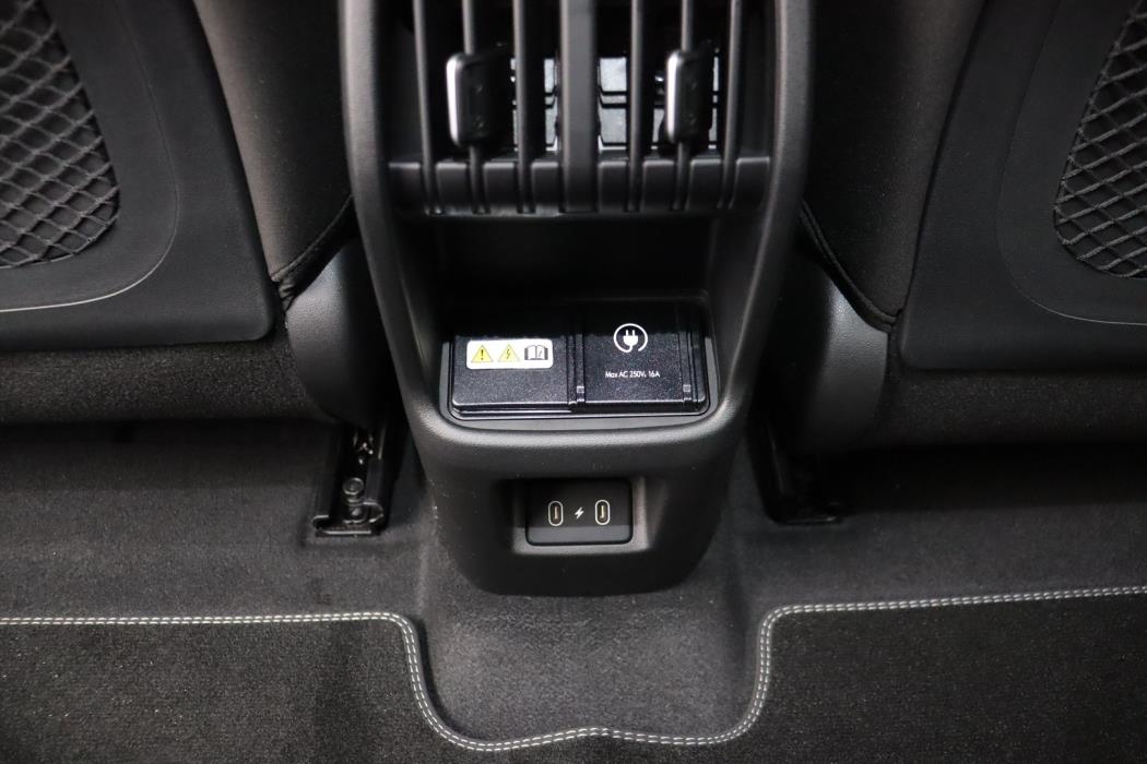 HYUNDAI KONA ELECTRIC 2025