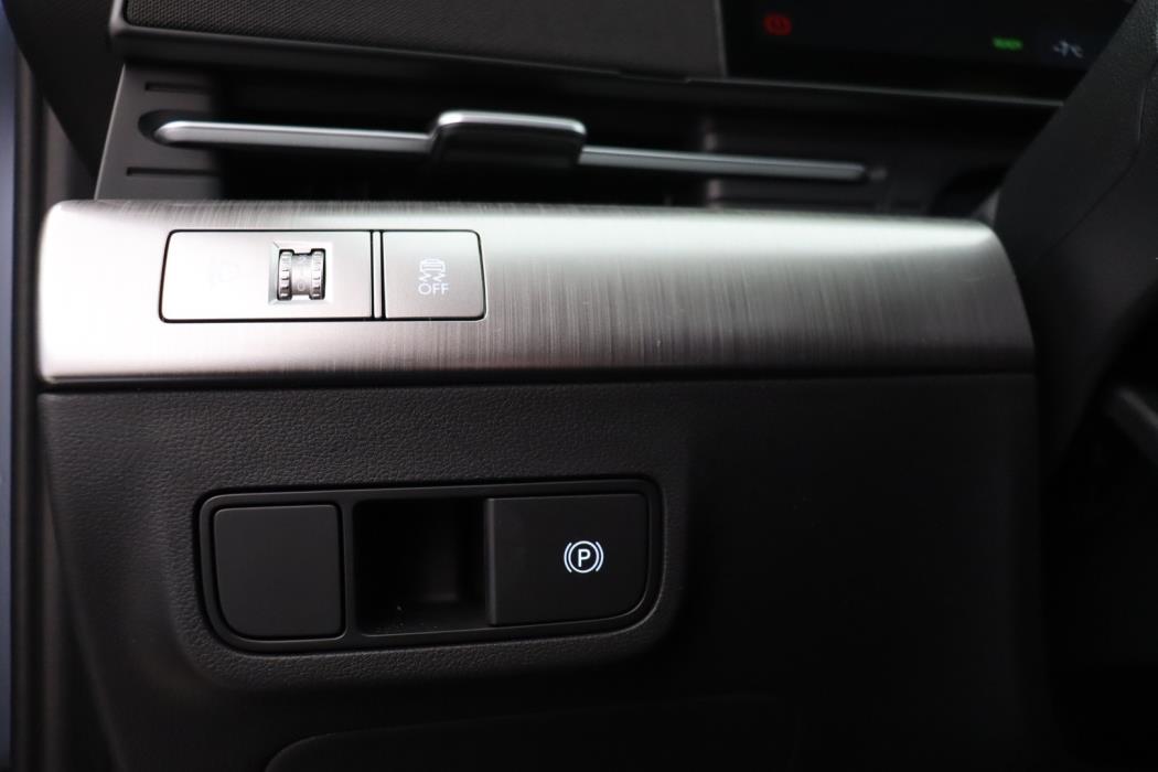 HYUNDAI KONA ELECTRIC 2025