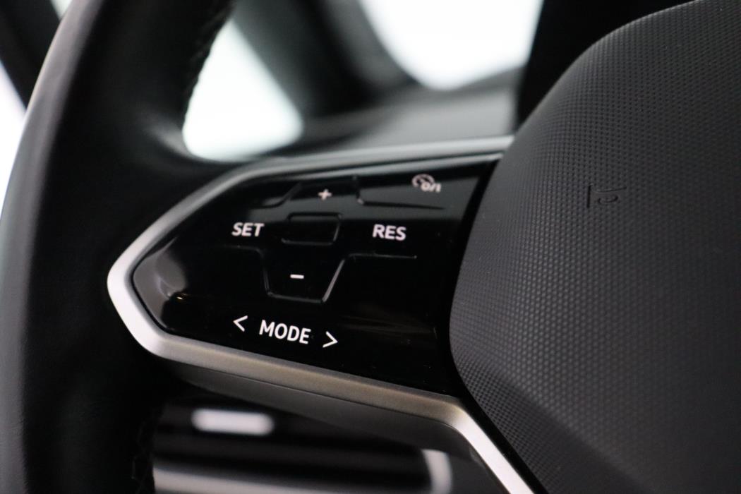 VOLKSWAGEN ID.3 2023