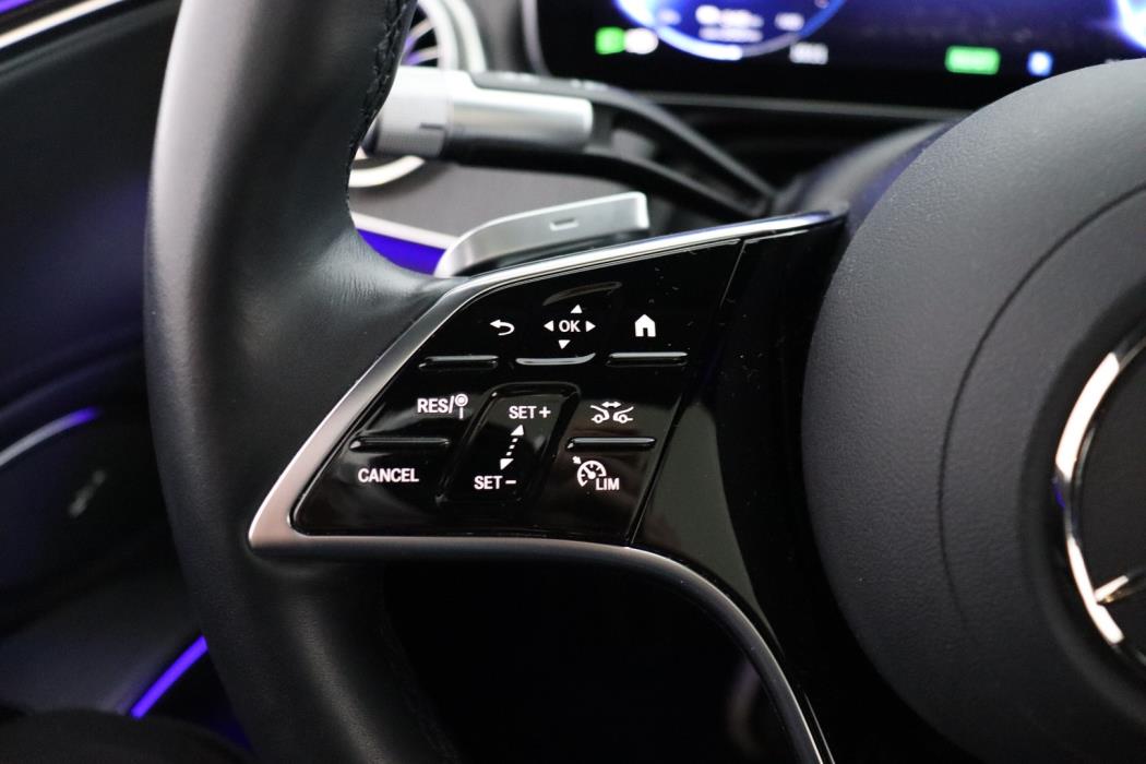 MERCEDES-BENZ EQS 2022